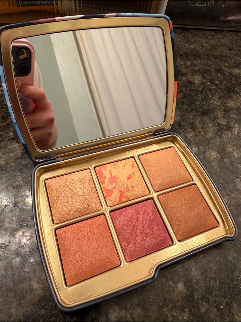 Hourglass Radiant Glow Palette — Peach, Coral & Rose Gold Highlighters
